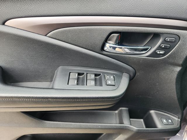 2022 Honda Pilot Special Edition Gray at DeMontrond Automotive Group