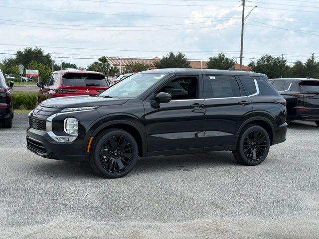 Black Diamond 2026 Mitsubishi Outlander SUV / Crossover Front-Wheel Drive Continuously Variable Transmission