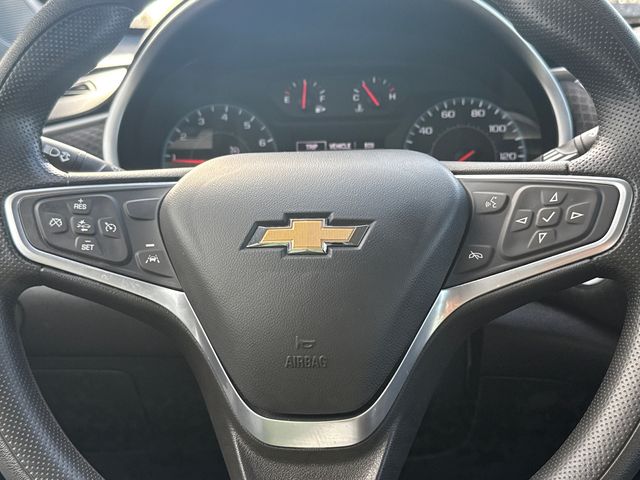 Used 2023 Gray Chevrolet LT image 28