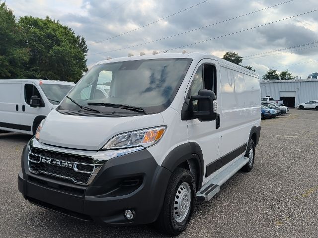  2025 RAM ProMaster 2500 Tradesman 136 Low Roof Cargo Van FWD   