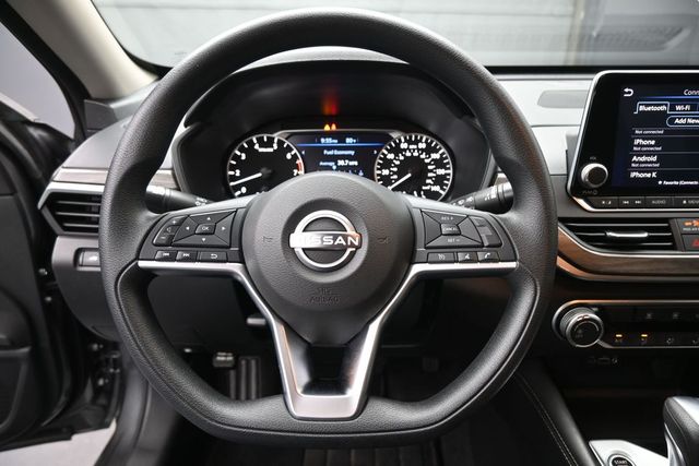 Used 2023 Nissan Altima Sedan