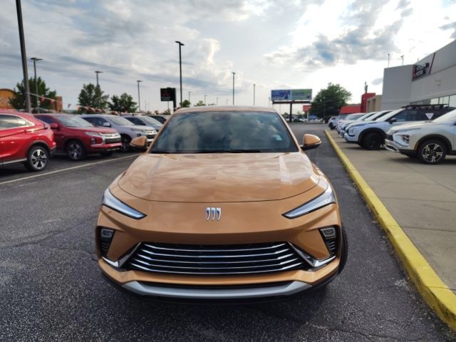 Used 2025 Brown Buick Preferred image 2