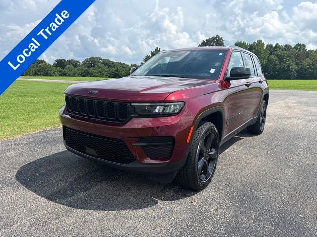 2024 Jeep Grand Cherokee Altitude - Main Image