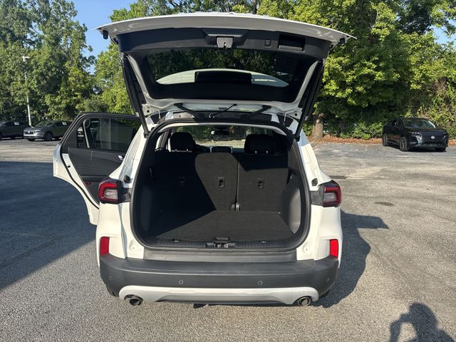Used 2023 White Ford Active image 12
