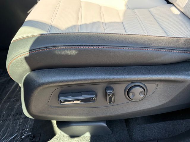 new 2026 Honda CR-V Hybrid car, priced at $42,680