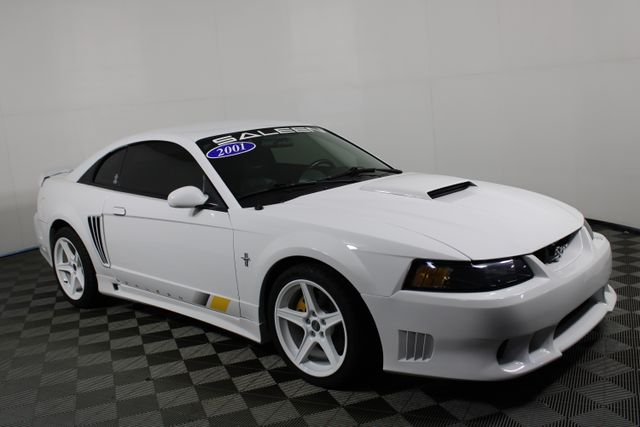 2001 Ford Mustang Bullitt photo