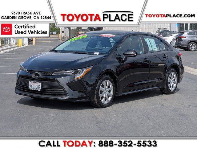 2026 Toyota Corolla LE CVT's photo