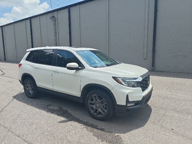 Platinum White Pearl 2023 Honda Passport SUV / Crossover All-Wheel Drive 9-Speed Automatic