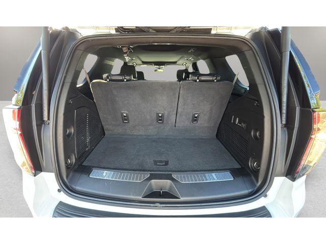 Used 2024 White Chevrolet RST image 32