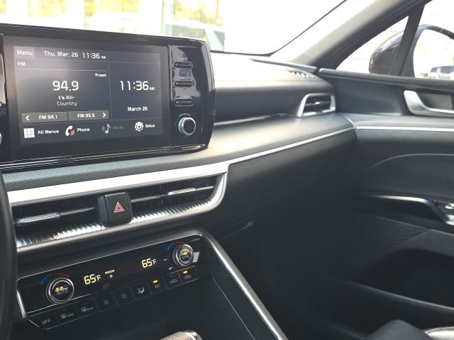 2021 Kia K5 GT-Line:B02116A