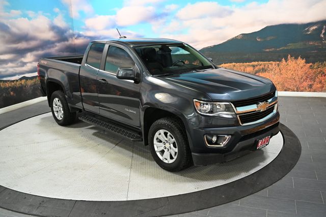 Shadow Gray Metallic 2019 Chevrolet Colorado Pickup Truck Four-Wheel Drive 6-Speed Automatic