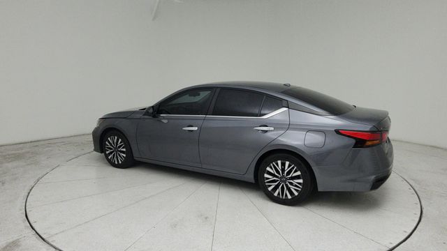 2024 Nissan Altima 2.5 SV - 2