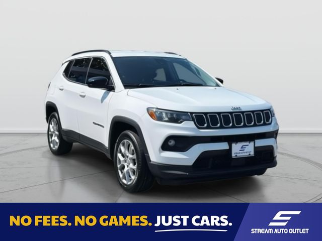 2022 Jeep Compass Latitude Lux 4X4's photo