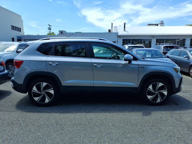 2024 Volkswagen Taos - Image 8