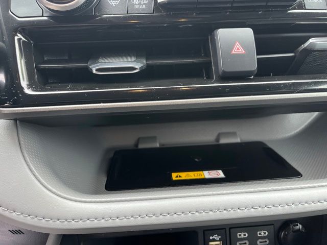 Used 2024 Toyota Highlander SUV