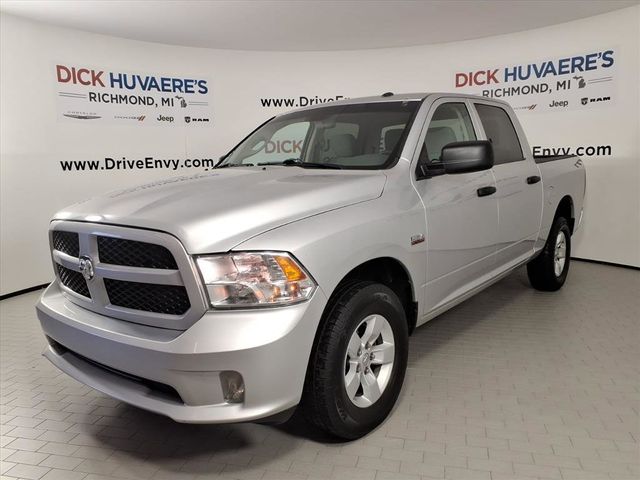 2018 RAM 1500 Express Crew Cab 4WD