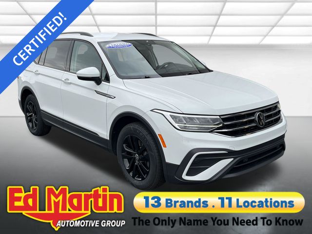Pure White 2023 Volkswagen Tiguan SUV / Crossover Front-Wheel Drive 8-Speed Automatic