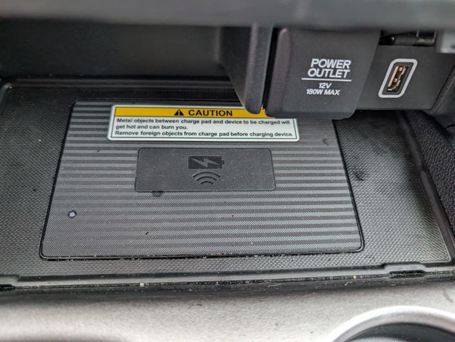 View vehicle photo 7