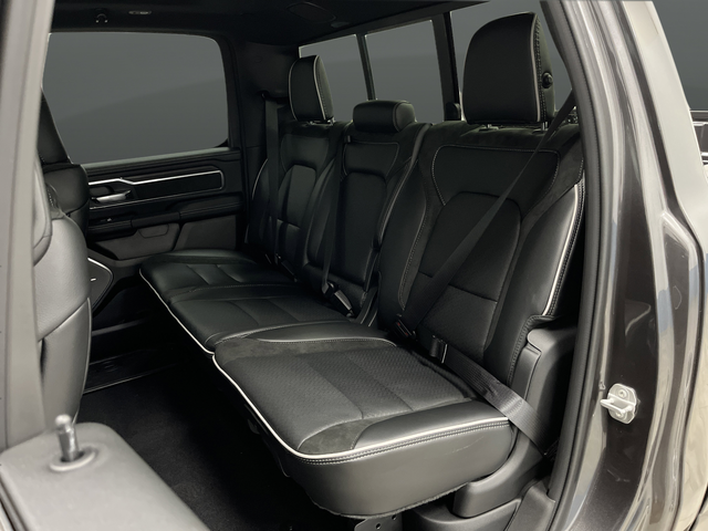 2026 RAM 1500 Laramie - Photo 32