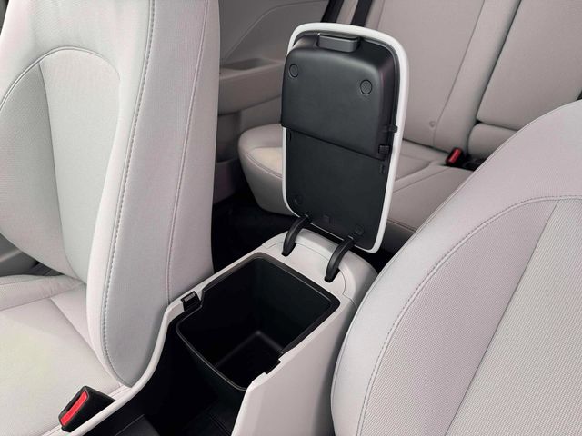 New 2026 Black Hyundai SEL Sport image 19