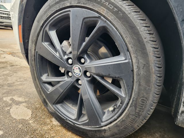 2023 Buick Envision Essence - 9