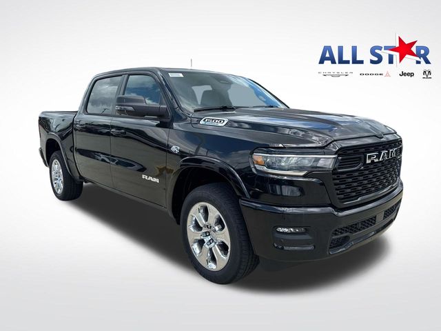 Diamond Black Crystal Pearlcoat 2026 RAM 1500 Pickup Truck Four-Wheel Drive 8-Speed Automatic