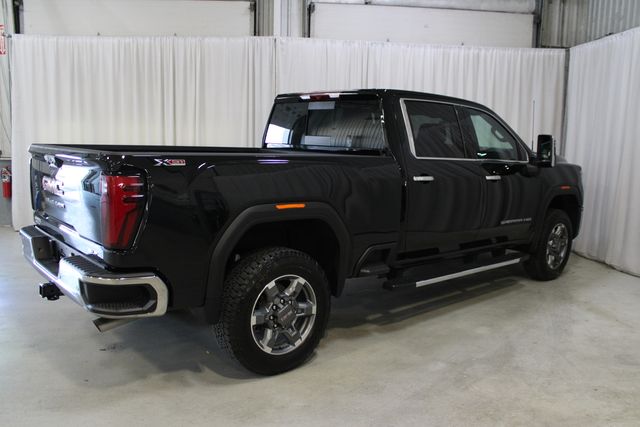 New 2026 Black GMC SLT image 31