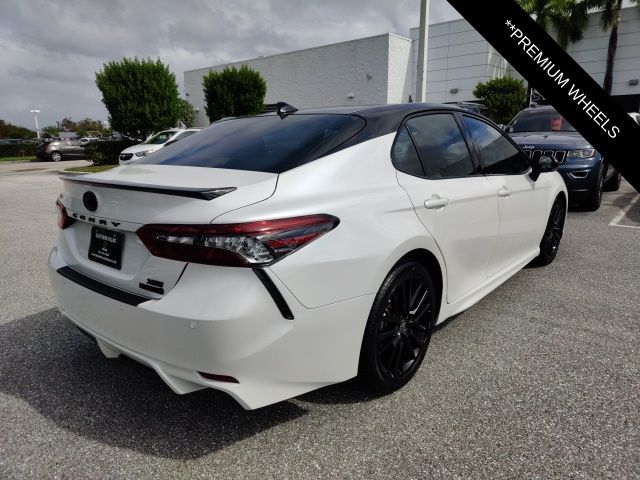 2023 Toyota Camry Hybrid XSE 8