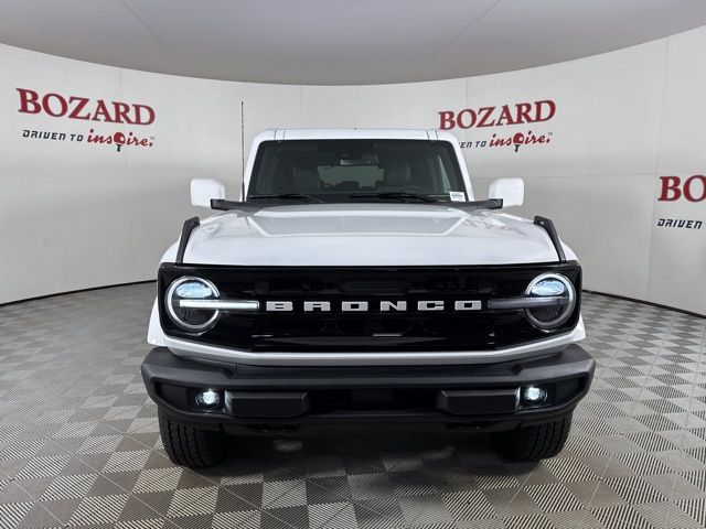 2025 Oxford White Ford Bronco Outer Banks 4X4 SUV