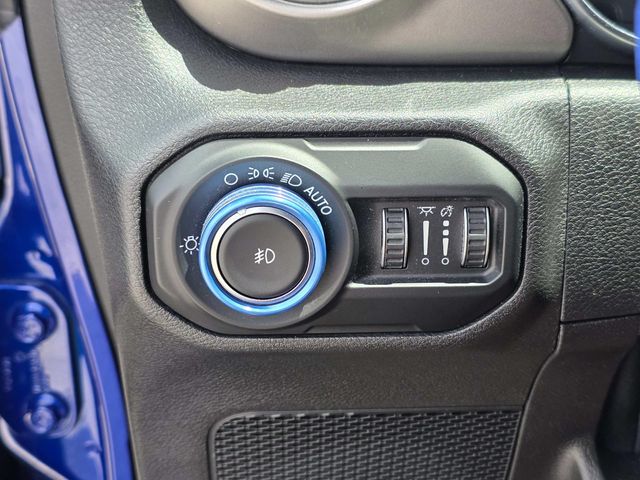 2019 Jeep Wrangler Unlimited Sahara photo