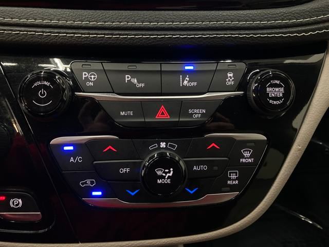 2021 Chrysler Pacifica Hybrid Touring L