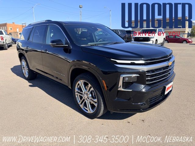 Mosaic Black Metallic 2025 Chevrolet Traverse SUV / Crossover Four-Wheel Drive 8-Speed Automatic