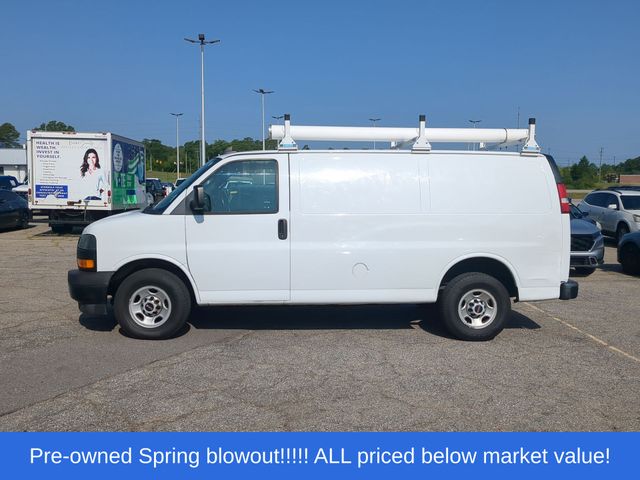 2019 GMC Savana 2500's photo