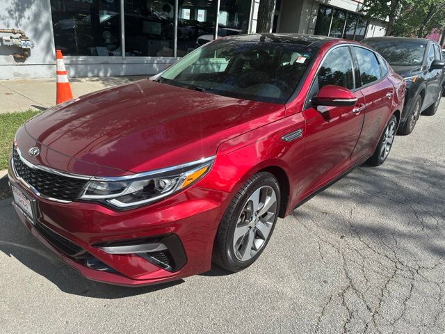 Passion Red 2019 Kia Optima Sedan Front-Wheel Drive 6-Speed Automatic