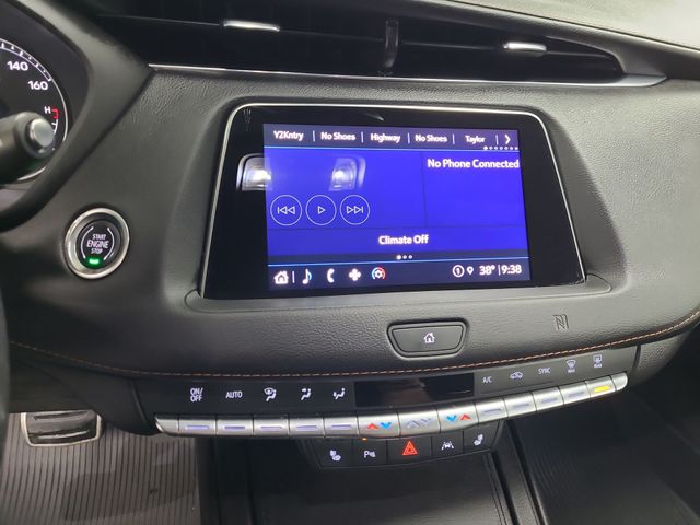 2021 – Cadillac – XT4