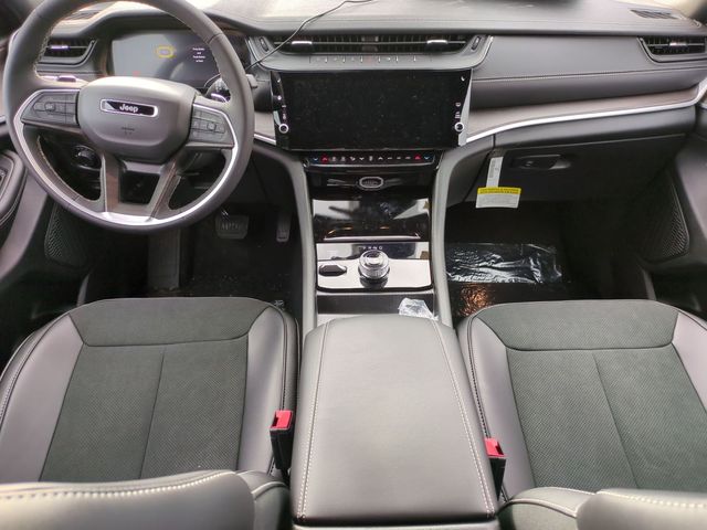 new 2026 Jeep Grand Cherokee car, priced at $48,290