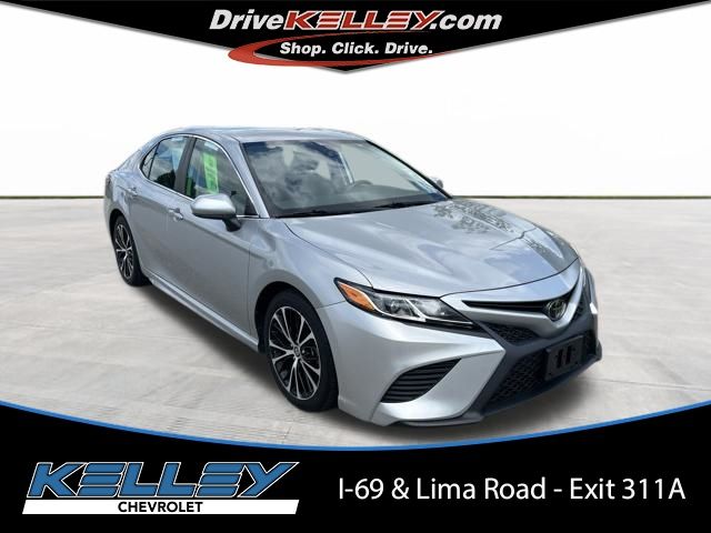Celestial Silver/Midnight Black Metallic 2020 Toyota Camry Sedan Front-Wheel Drive 8-Speed Automatic