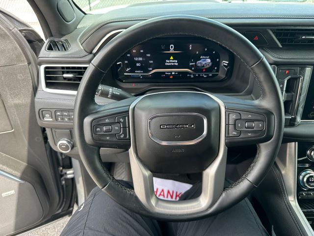 2023 GMC Yukon Denali photo