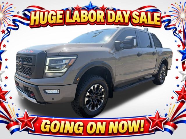 2021 Nissan Titan PRO-4X Crew Cab 4WD