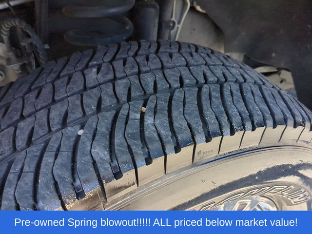 Used 2021 Blue Ford Lariat image 19