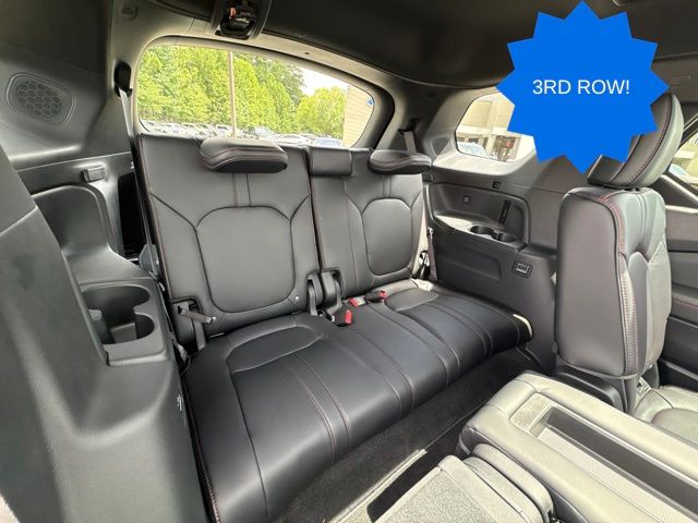 Used 2025 Honda Pilot SUV