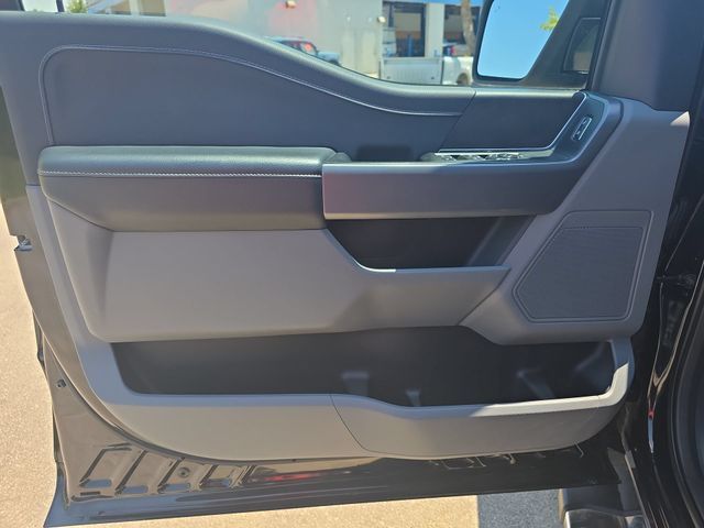 Used 2025 Agate Black Metallic Ford XLT image 26
