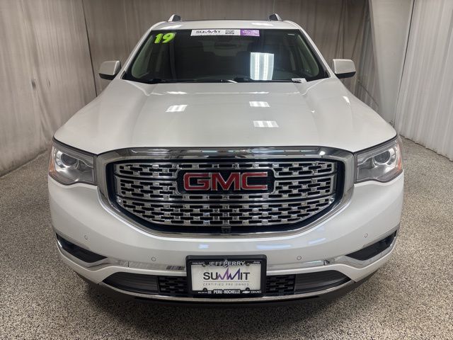 2019 GMC Acadia Denali photo