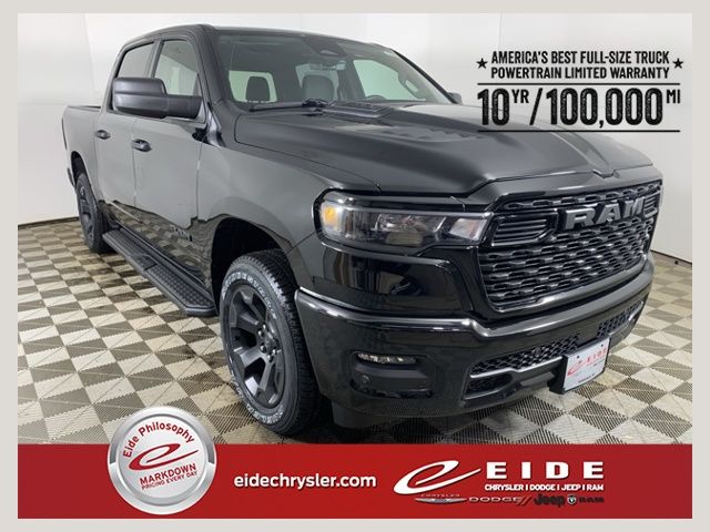 Diamond Black Crystal Pearlcoat 2026 RAM 1500 Express Crew Cab 4WD Pickup Truck Four-Wheel Drive 8-Speed Automatic