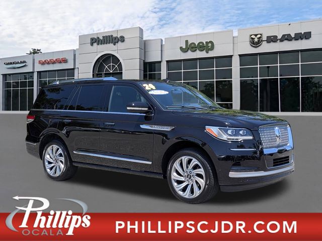 Infinite Black Metallic Clearcoat 2024 Lincoln Navigator SUV / Crossover Four-Wheel Drive Automatic
