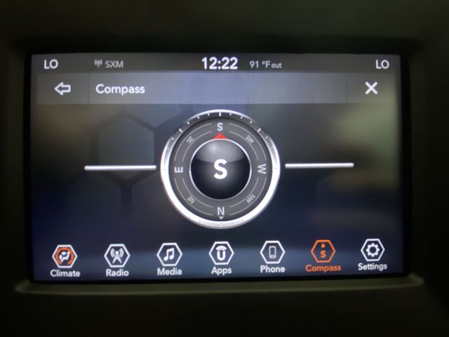 Used 2019 Blue Jeep Latitude image 18