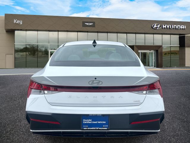 2025 Hyundai Elantra Hybrid - Image 6