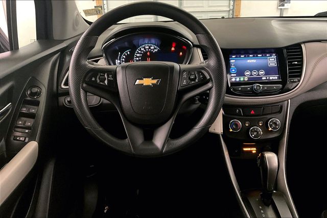 2021 Chevrolet Trax LT Blue at Subaru and VW of Moon Township