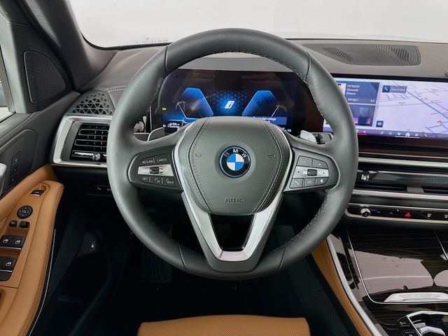 2025 BMW X5 xDrive50e 11