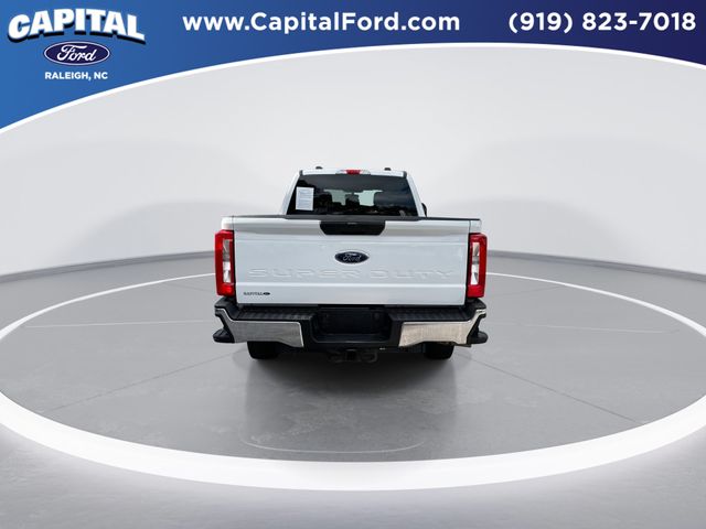 Certified Used 2025 Oxford White Ford XLT image 7